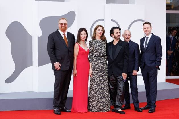 News - Sofia Coppola and Marc Jacobs, details, attend Marc By Sofia red carpet during the 82nd Venice International Film Festival on September 02, 2025 in Venice, Italy. (L-R) R.J. Cutler, Jane Cha Cutler, Sofia Coppola, Marc Jacobs, Chad Sipkin and Trevor Smith attend Marc By Sofia red carpet during the 82nd Venice International Film Festival on September 02, 2025 in Venice, Italy. Photo: Cinzia Camela. Lido di Venezia Palazzo del Cinema Italy Copyright: xCinziaxCamelax xLiveMediax LPN_2006224