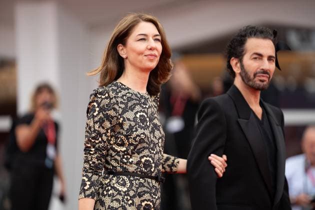 Marc By Sofia Red Carpet - The 82nd Venice International Film Festival Sofia Coppola and Marc Jacobs attend the Marc By Sofia red carpet during the 82nd Venice International Film Festival in Venice, Italy, on September 2, 2025. Venice Italy Copyright: xLucaxCarlinox originalFilename: carlino-notitle250902_np5qb