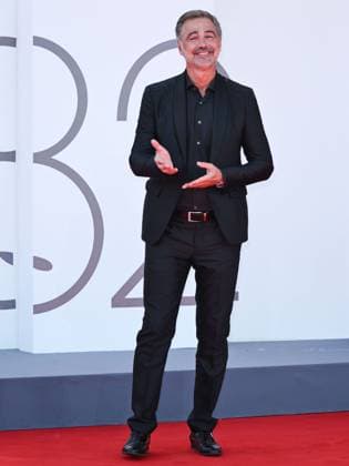 Venice, ITALY: Venice, 82nd Venice International Film Festival 2025 - Evening 7 - Red Carpet for the film L Etranger (The Stranger) In the photo: Beppe Convertini Venice ITALY  - ZUMAp169 20250902_zea_p169_1102 Copyright: xSimonexComix