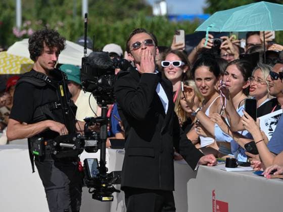 Venice, ITALY: Venice, 82nd Venice International Film Festival 2025 - evening 7 - red carpet for the film L Etranger (The Stranger) In the photo: Benjamin Voisin Venice ITALY  - ZUMAp169 20250902_zea_p169_1144 Copyright: xSimonexComix