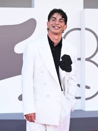 Venice, Italy: Venice, 82nd Venice International Film Festival 2025 - Evening 7 - Red carpet for the film A House of Dynamite. Pictured is Matteo Robert. Venice Italy  - ZUMAp169 20250902_zea_p169_1344 Copyright: xSimonexComix