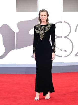 Venice, 82nd Venice International Film Festival 2025 - Evening 7 - Red carpet for the film A House of Dynamite. Pictured is Eva Herzigova.  Copyright: xSimonexComix xipa-agency.netx xPoolxPhotoxEventsx06x IPA_Agency_IPA63964766