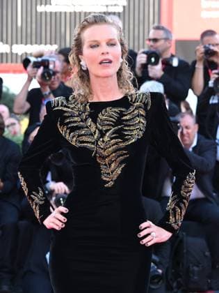 Venice, 82nd Venice International Film Festival 2025 - Evening 7 - Red carpet for the film A House of Dynamite. Pictured is Eva Herzigova.  Copyright: xAlbertoxTerenghix xipa-agency.netx xPoolxPhotoxEventsx06x IPA_Agency_IPA63964721