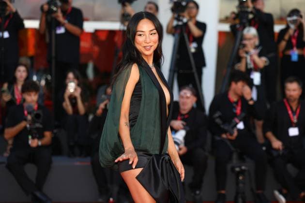 September 2, 2025, Venice, Veneto, Italy: GRETA LEE on the red carpet for A House of Dynamite Premiere screening at the 82nd Venice Film Festival at the Venice Lido, Italy. Venice Italy - ZUMAc179 20250902_zep_c179_105 Copyright: xMickaelxChavetx