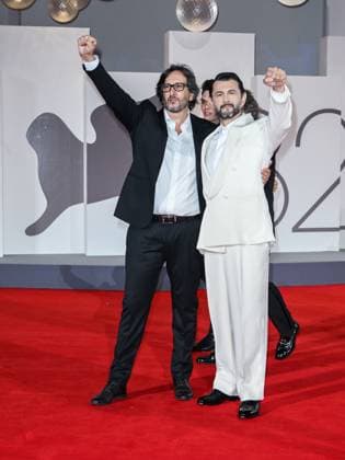 Venice, 82nd Venice International Film Festival 2025 - evening 7 - red carpet Killing Stanca - Autobiography of a Murderer In the photo: Daniele Vicari, Vinicio Marchioni  Copyright: xSimonexComix xipa-agency.netx xPoolxPhotoxEventsx06x IPA_Agency_IPA63971350