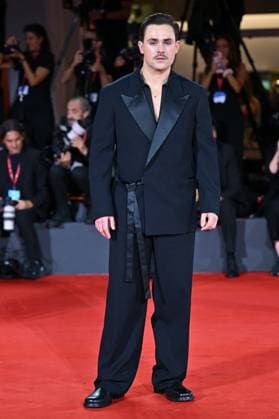 Venice Dead Man s Wire Photocall AM Dacre Montgomery attending the Dead Man s Wire Premiere as part of the 82nd Venice International Film Festival at the Lido in Venice, Italy on September 02, 2025. Photo by Aurore Marechal ABACAPRESS.COM Venice Italy  Copyright: xMarechalxAurore ABACAx