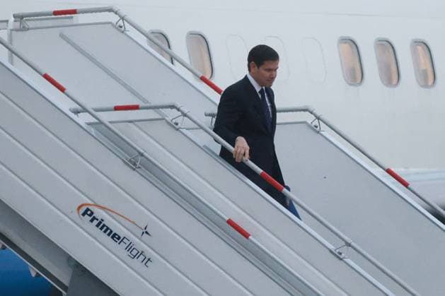 Arrival of U.S. Secretary of State Marco Rubio in Mexico STATE OF MEXICO, MEXICO - SEPTEMBER 02: U.S. Secretary of State Marco Rubio arrives at the Felipe Angeles International Airport (AIFA), in the State of Mexico, Mexico on September 02, 2025. A meeting between U.S. Secretary of State Marco Rubio and Mexican President Claudia Sheinbaum is scheduled, with the aim of establishing a bilateral security agreement. Daniel Cardenas Anadolu Mexico City Mexico. Editorial use only. Please get in touch for any other usage.  Copyright: x2025xAnadoluxDanielxCardenasx