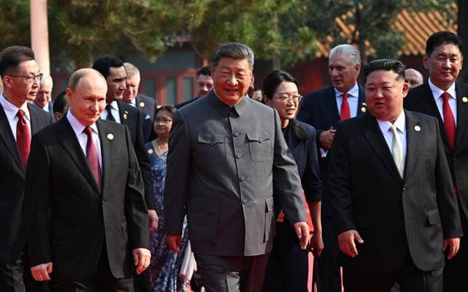 News Themen der Woche KW36 China Russia 8994314 03.09.2025 Russian President Vladimir Putin, Chinese President Xi Jinping, North Korean leader Kim Jong Un and heads of foreign delegations arrive to attend a military parade marking the 80th anniversary of victory in the Chinese People s War of Resistance against Japanese Aggression and the end of World War Two, in Tiananmen Square in Beijing, China. Sergey Bobylev Sputnik Beijing China  Copyright: xSergeyxBobylevx