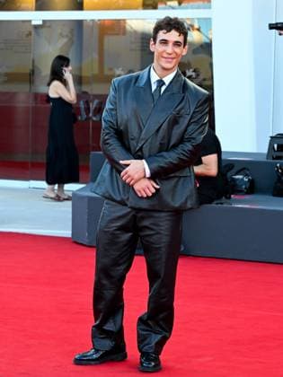 Venice, 82nd Venice International Film Festival 2025 - Evening 8 - Red Carpet for the film Duse - Pictured: Miguel Herrán  Copyright: xManuelexMangiarottix xipa-agency.netx xPoolxPhotoxEventsx06x IPA_Agency_IPA64045701