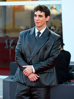 Venice, 82nd Venice International Film Festival 2025 - Evening 8 - Red Carpet for the film Duse - Pictured: Miguel Herrán  Copyright: xManuelexMangiarottix xipa-agency.netx xPoolxPhotoxEventsx06x IPA_Agency_IPA64045746