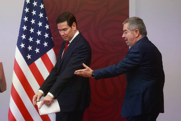 Press conference - U.S. Secretary of State Marco Rubio in Mexico MEXICO CITY, MEXICO - SEPTEMBER 03: U.S. Secretary of State Marco Rubio (L) and Mexico s Secretary of Foreign Affairs Juan Ramon de la Fuente attend a joint press conference at the facilities of the Secretariat of Foreign Affairs (SRE), in Mexico City, Mexico on September 03, 2025. Daniel Cardenas Anadolu Mexico City Mexico. Editorial use only. Please get in touch for any other usage.  Copyright: x2025xAnadoluxDanielxCardenasx