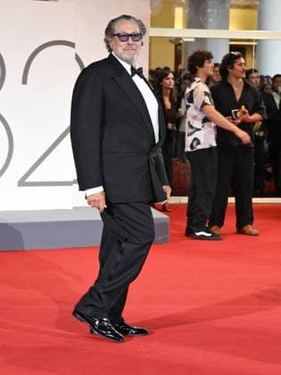 Venice, 82nd Venice International Film Festival 2025 - evening 8. Red Carpet of the film In The Hand Of Dante In the photo: Julian Schnabel  Copyright: xSimonexComix xipa-agency.netx xPoolxPhotoxEventsx06x IPA_Agency_IPA64053927