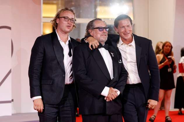 Olmo Schnabel, Julian Schnabel and Vito Schnabel at the premiere of the feature film In the Hand of Dante at the Biennale di Venezia 2025 82 Venice International Film Festival at the Palazzo del Cinema Venice, 03 09 2025 Foto:xD.xBedrosianx xFuturexImagex dante_5990