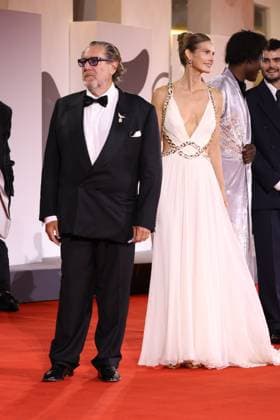 In the Hand of Dante red carpet in Venice Julian Schnabel and Louise Kugelberg In the Hand of Dante premiere, 82nd Venice International Film Festival, Venice, Italy - 03 September 2025. CAP GOL GOL Venice Italy Copyright: xRickxGold CapitalxPicturesx
