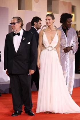 In the Hand of Dante red carpet in Venice Julian Schnabel and Louise Kugelberg In the Hand of Dante premiere, 82nd Venice International Film Festival, Venice, Italy - 03 September 2025. CAP GOL GOL Venice Italy Copyright: xRickxGold CapitalxPicturesx