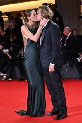 Venice In The Hand of Dante Premiere AM Stella Schnabel and Olmo Schnabel attending the In The Hand of Dante Premiere as part of the 82nd Venice International Film Festival at the Lido in Venice, Italy on September 03, 2025. Photo by Aurore Marechal ABACAPRESS.COM Venice Italy  Copyright: xMarechalxAurore ABACAx