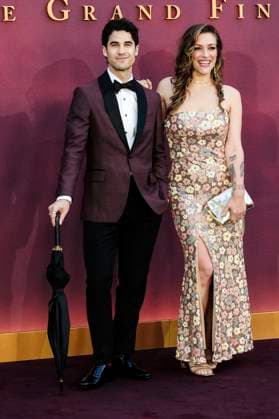 Darren Criss with wife Mia Swier at the world premiere of Downton Abbey The Grand Finale Downton Abbey The Grand Finale at Odeon Luxe Leicester Square London, 03 09 2025 Foto:xJ.xEdwardsx xFuturexImagex downton_5902