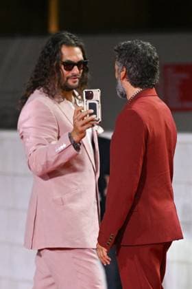 Venice In The Hand of Dante Premiere AM Jason Momoa and Oscar Isaac attending the In The Hand of Dante Premiere as part of the 82nd Venice International Film Festival at the Lido in Venice, Italy on September 03, 2025. Photo by Aurore Marechal ABACAPRESS.COM Venice Italy  Copyright: xMarechalxAurore ABACAx