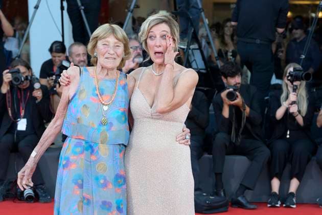 Duse red carpet in Venice Lido, Italy - 03 Sep 2025 Marisa Borini (l) and Valeria Bruni Tedeschi (r) attend the Duse red carpet during 82nd Venice Film Festival in Venice Lido at Palazzo del cinema. Venice Lido Italy Copyright: xMarioxCartellix xSOPAxImagesx _DSC6169