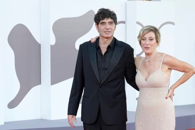 Duse red carpet in Venice Lido, Italy - 03 Sep 2025 Valeria Bruni Tedeschi and Pietro Marcello attend the Duse red carpet during 82nd Venice Film Festival in Venice Lido at Palazzo del cinema. Venice Lido Italy Copyright: xMarioxCartellix xSOPAxImagesx _DSC6192