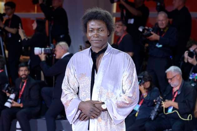 In the hand of Dante red carpet in Venice Lido, Italy - 03 Sept 2025 Benjamin Clementine attends the In the hand of Dante red carpet during the 82nd Venice Film Festival at Palazzo del cinema. Venice Lido Italy Copyright: xMarioxCartellix xSOPAxImagesx _DSC6392