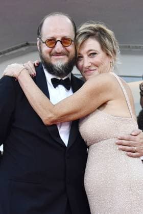 82eme Festival International du Film de Venise Mostra de Venise DUSE Premiere at the 82nd International Venice Film festival Russo Alesi, Valeria Bruni Tedeschi attend the Duse red carpet 448305 2025 09 03 Venice Italy  Copyright: xThomasxBohlenx STAR_448305_013