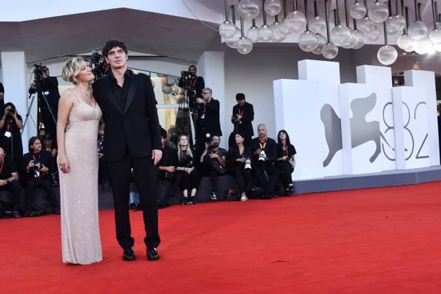82eme Festival International du Film de Venise Mostra de Venise DUSE Premiere at the 82nd International Venice Film festival Vincenzo Pirrotta, Valeria Bruni Tedeschi attend the Duse red carpet 448305 2025 09 03 Venice Italy  Copyright: xThomasxBohlenx STAR_448305_019