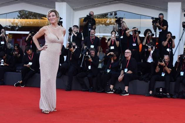 82eme Festival International du Film de Venise Mostra de Venise DUSE Premiere at the 82nd International Venice Film festival Valeria Bruni Tedeschi attends the Duse red carpet 448305 2025 09 03 Venice Italy  Copyright: xThomasxBohlenx STAR_448305_040