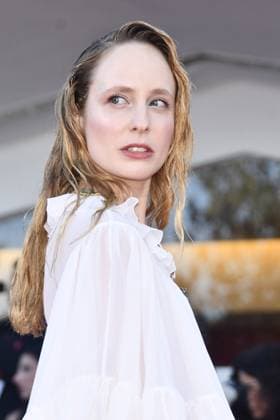 82eme Festival International du Film de Venise Mostra de Venise DUSE Premiere at the 82nd International Venice Film festival Fanni Wrochna attends the Duse red carpet 448305 2025 09 03 Venice Italy  Copyright: xThomasxBohlenx STAR_448305_062
