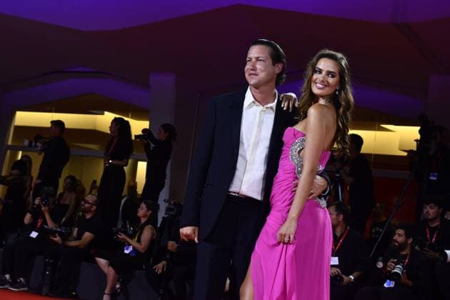 82eme Festival International du Film de Venise Mostra de Venise IN THE HAND OF DANTE Premiere at the 82nd International Venice Film festival Vito Schnabel, Helena Althof attends the Cartier Glory To The Filmmaker Award 2025 and the In the Hand of Dante red carpet 448305 2025 09 03 Venice Italy  Copyright: xThomasxBohlenx STAR_448305_082