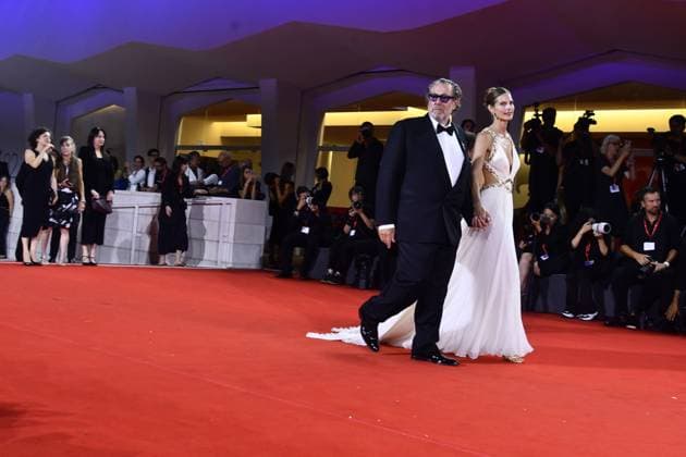 82eme Festival International du Film de Venise Mostra de Venise IN THE HAND OF DANTE Premiere at the 82nd International Venice Film festival Jason Momoa attends the Cartier Glory To The Filmmaker Award 2025 and the In the Hand of Dante red carpet 448305 2025 09 03 Venice Italy  Copyright: xThomasxBohlenx STAR_448305_113