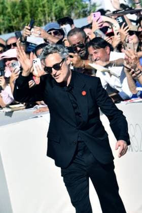 82eme Festival International du Film de Venise Mostra de Venise THE VOICE OF HIND RAJAD Premiere at the 82nd International Venice Film festival oaquin Phoenix and Mara Rooney attends the THE VOICE OF HIND RAJAD premiere 448305 2025 09 03 Venice Italy Copyright: xThomasxBohlenx STAR_448305_143