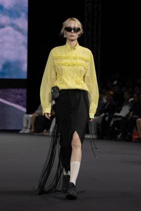 Seoul Fashion Week 2026 SEOUL, SOUTH KOREA - SEPTEMBER 04: A model walks the runway during the LIE show at Seoul Fashion Week 2026 S S at Dongdaemun Design Plaza (DDP) on September 04, 2025 in Seoul, Korea. Hwawon Lee Anadolu Seoul South Korea. Editorial use only. Please get in touch for any other usage.  Copyright: x2025xAnadoluxHwawonxLeex