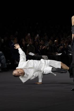 Seoul Fashion Week 2026 SEOUL, SOUTH KOREA - SEPTEMBER 04: A model walks the runway during the LIE show at Seoul Fashion Week 2026 S S at Dongdaemun Design Plaza (DDP) on September 04, 2025 in Seoul, Korea. Hwawon Lee Anadolu Seoul South Korea. Editorial use only. Please get in touch for any other usage.  Copyright: x2025xAnadoluxHwawonxLeex