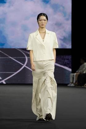 Seoul Fashion Week 2026 SEOUL, SOUTH KOREA - SEPTEMBER 04: A model walks the runway during the LIE show at Seoul Fashion Week 2026 S S at Dongdaemun Design Plaza (DDP) on September 04, 2025 in Seoul, Korea. Hwawon Lee Anadolu Seoul South Korea. Editorial use only. Please get in touch for any other usage.  Copyright: x2025xAnadoluxHwawonxLeex