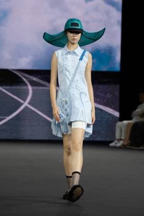 Seoul Fashion Week SEOUL, SOUTH KOREA - SEPTEMBER 4: A model walks the runway to present a creation during the LIE show at Seoul Fashion Week 2026 Spring Summer in Seoul, South Korea, on September 4, 2025. Hwawon Lee Anadolu Seoul South Korea. Editorial use only. Please get in touch for any other usage.  Copyright: x2025xAnadoluxHwawonxLeex