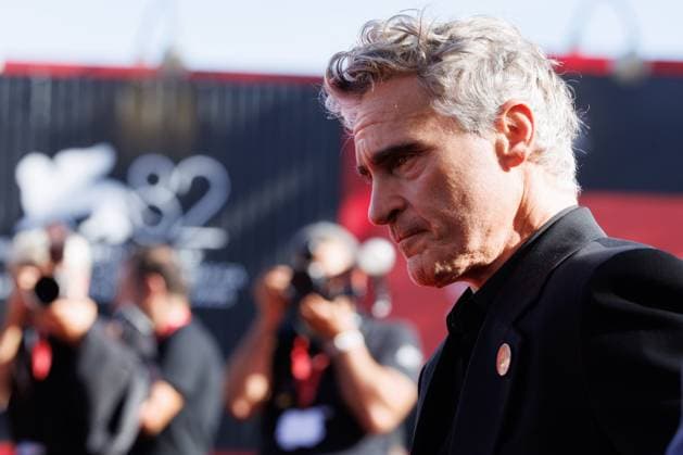 News - The Voice Of Hind Rajab Red Carpet - The 82nd Venice International Film Festival Joaquin Phoenix attends the The Voice Of Hind Rajab red carpet during the 82nd Venice International Film Festival on September 03, 2025 in Venice, Italy. Lido di Venezia Palazzo del Cinema Italy Copyright: xCinziaxCamelax xLiveMediax LPN_2007137