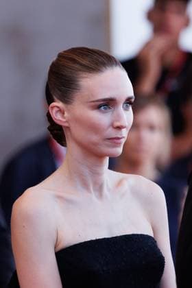 News - The Voice Of Hind Rajab Red Carpet - The 82nd Venice International Film Festival Rooney Mara attends the The Voice Of Hind Rajab red carpet during the 82nd Venice International Film Festival on September 03, 2025 in Venice, Italy. Lido di Venezia Palazzo del Cinema Italy Copyright: xCinziaxCamelax xLiveMediax LPN_2007159
