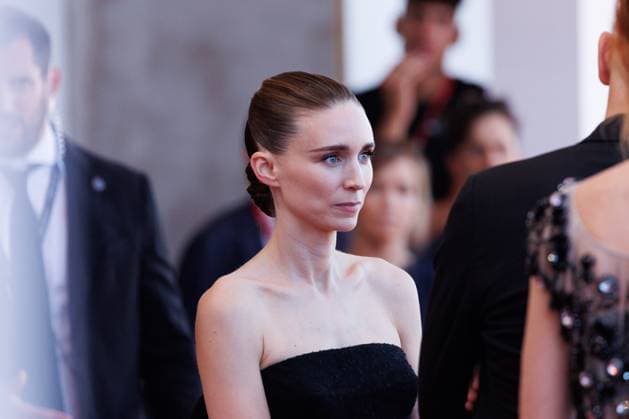 News - The Voice Of Hind Rajab Red Carpet - The 82nd Venice International Film Festival Rooney Mara attends the The Voice Of Hind Rajab red carpet during the 82nd Venice International Film Festival on September 03, 2025 in Venice, Italy. Lido di Venezia Palazzo del Cinema Italy Copyright: xCinziaxCamelax xLiveMediax LPN_2007160