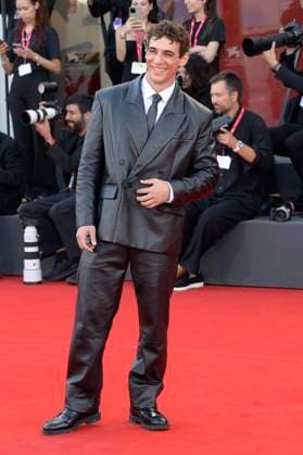 Miguel Herran at the premiere of the feature film Duse at the Biennale di Venezia 2025 82 Venice International Film Festival at the Palazzo del Cinema Venice, 03 09 2025 Foto:xA.xM.xTinghinox xFuturexImagex duse_5705