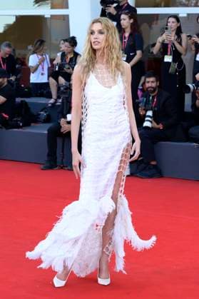 Stella Maxwell at the premiere of the feature film Duse at the Biennale di Venezia 2025 82 Venice International Film Festival at the Palazzo del Cinema Venice, 03 09 2025 Foto:xA.xM.xTinghinox xFuturexImagex duse_5722