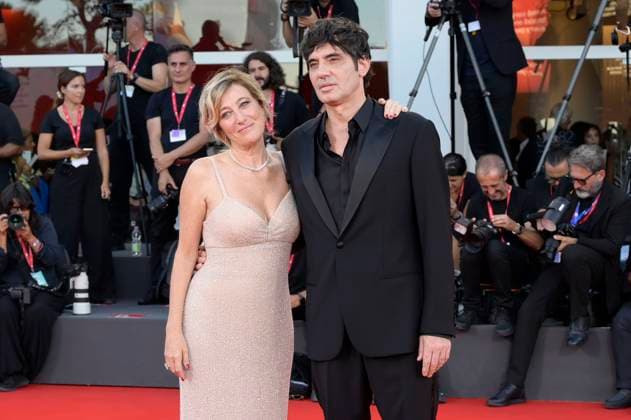 Valeria Bruni Tedeschi and Pietro Marcello at the premiere of the feature film Duse at the Biennale di Venezia 2025 82 Venice International Film Festival at the Palazzo del Cinema Venice, 03 09 2025 Foto:xA.xM.xTinghinox xFuturexImagex duse_5811