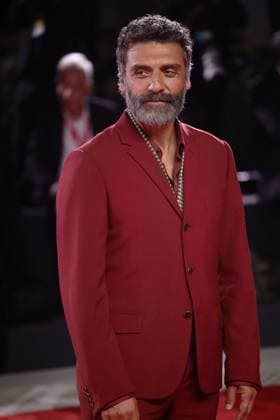 Red Carpet of in the Hand of Dante in Venice, Italy - 03 Sep 2025 American actor Oscar Isaac attends the red carpet of the film In the hand of Dante at the 82nd Venice Film Festival at Palazzo del cinema. Venice Italy Copyright: xMarcoxBaradax xSOPAxImagesx MBA_1747