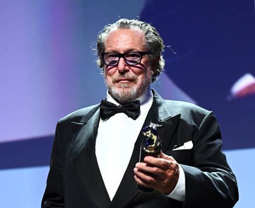 In the hand of Dante red carpet - The 82nd Venice International Film Festival Cartier Glory to the Filmmaker Award for director Julian Schnabel - The 82nd Venice International Film Festival Venice Italy 2025, Credit:Maria Laura Antonelli Avalon Italy, Venice  Copyright: xMariaxLauraxAntonellix xAvalonx 1034036263