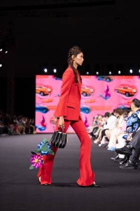 Seoul Fashion Week 2026 SEOUL, SOUTH KOREA - SEPTEMBER 4: A model walks the runway to present a creation during the GREEDILOUS show at Seoul Fashion Week 2026 Spring Summer in Seoul, South Korea on September 4, 2025. Hwawon Lee Anadolu Seoul South Korea. Editorial use only. Please get in touch for any other usage.  Copyright: x2025xAnadoluxHwawonxLeex