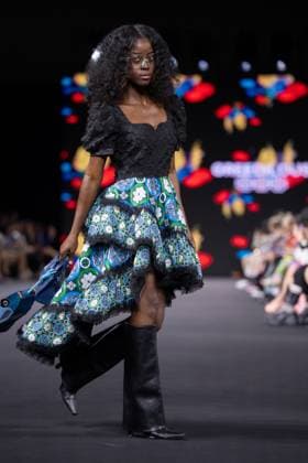 Seoul Fashion Week 2026 SEOUL, SOUTH KOREA - SEPTEMBER 4: A model walks the runway to present a creation during the GREEDILOUS show at Seoul Fashion Week 2026 Spring Summer in Seoul, South Korea on September 4, 2025. Hwawon Lee Anadolu Seoul South Korea. Editorial use only. Please get in touch for any other usage.  Copyright: x2025xAnadoluxHwawonxLeex