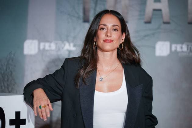 Movistar Plus presents La Caza Irati at the XVII edition of FesTVal de Vitoria Actress Sara Rivero poses on the orange carpet at the XVII edition of FesTVal de Vitoria, at the Palacio de Congresos Europa, on September 4, 2025, in Vitoria Gastéiz, Álava, Basque Country Spain Today, September 4, the fourth season of the series created by Agustín Martínez, scriptwriter and one of the three writers who sign as Carmen Mola This one is called La Caza Irati, which comes after Monteperdido, Tramuntana and Guadiana 04 SEPTEMBER 2025 FESTIVAL VITORIA ÁLAVA BASQUE COUNTRY In Vitoria, Ãlava Basque Country Vitoria, Ãlava Basque Country Spain Copyright: xInakixBerasalucex 6932393
