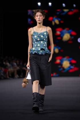 Seoul Fashion Week 2026 SEOUL, SOUTH KOREA - SEPTEMBER 4: A model walks the runway to present a creation during the GREEDILOUS show at Seoul Fashion Week 2026 Spring Summer in Seoul, South Korea on September 4, 2025. Hwawon Ceci Lee Anadolu Seoul South Korea. Editorial use only. Please get in touch for any other usage.  Copyright: x2025xAnadoluxHwawonxCecixLeex