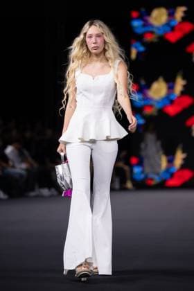 Seoul Fashion Week 2026 SEOUL, SOUTH KOREA - SEPTEMBER 4: A model walks the runway to present a creation during the GREEDILOUS show at Seoul Fashion Week 2026 Spring Summer in Seoul, South Korea on September 4, 2025. Hwawon Ceci Lee Anadolu Seoul South Korea. Editorial use only. Please get in touch for any other usage.  Copyright: x2025xAnadoluxHwawonxCecixLeex