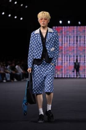 Seoul Fashion Week 2026 SEOUL, SOUTH KOREA - SEPTEMBER 4: A model walks the runway to present a creation during the GREEDILOUS show at Seoul Fashion Week 2026 Spring Summer in Seoul, South Korea on September 4, 2025. Hwawon Ceci Lee Anadolu Seoul South Korea. Editorial use only. Please get in touch for any other usage.  Copyright: x2025xAnadoluxHwawonxCecixLeex